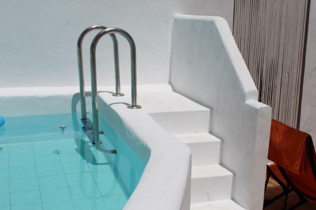 La Casita Gris